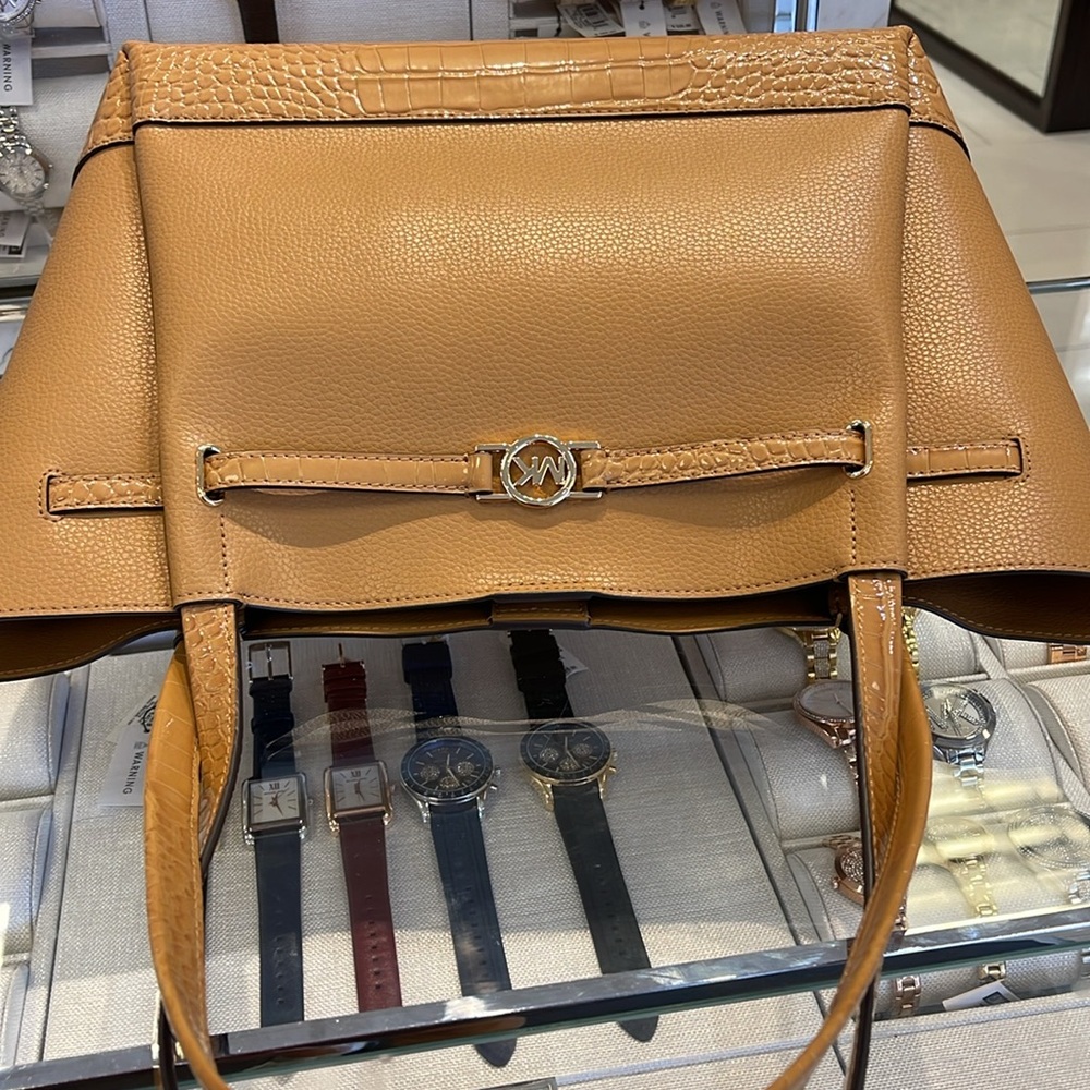 MICHAEL KORS
Reed Large Leather Belted Satchel Shoulder Tote Handbag 
Deer NWT - Picture 5 of 16